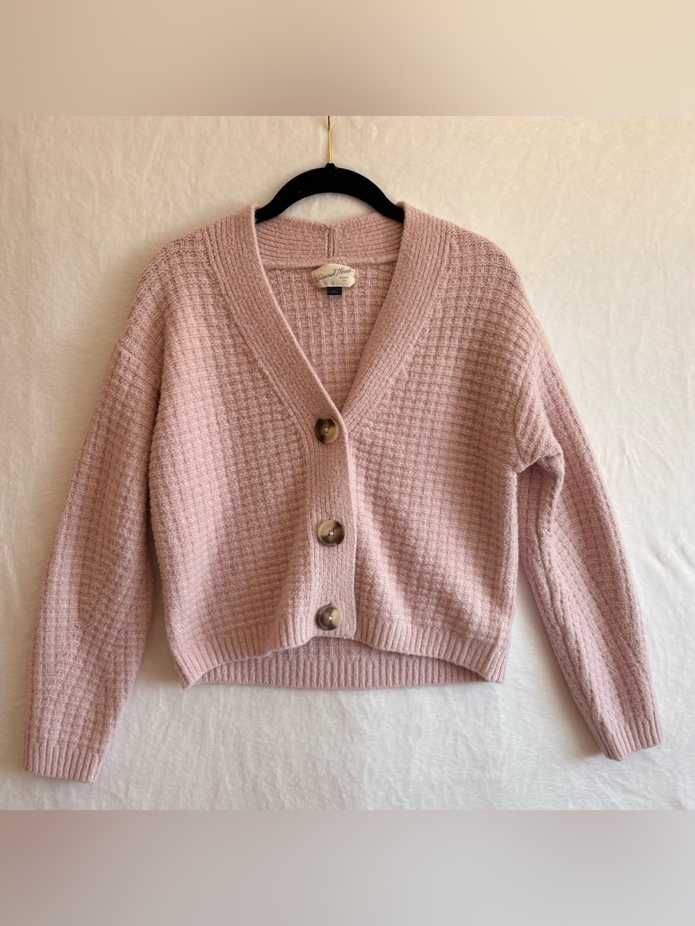 🩷 Universal Thread Cropped Cardigan Sweater – Women’s Small – Pink Waffle Knit